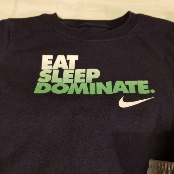 Nike Shorts & T-Shirt 24 Months - Picture 3 of 8